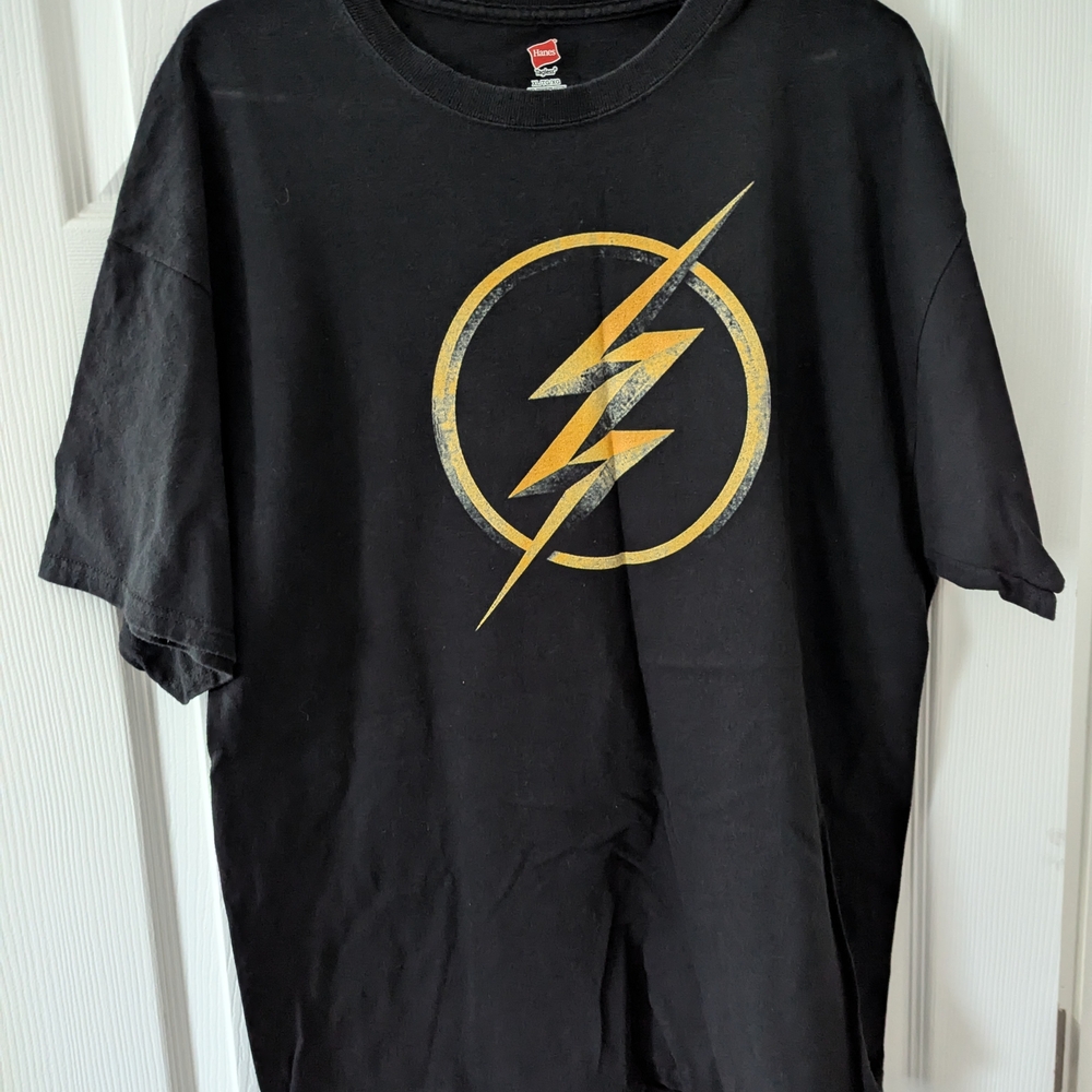 Black T-Shirt with The Flash Logo On Front And The Flash On The Back